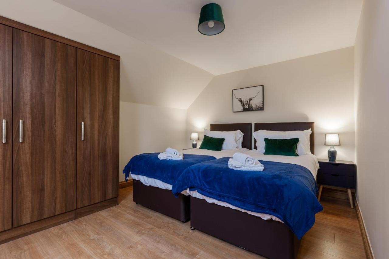 Albert - 5 Bedrooms Sleeps 11 Parking Wi-Fi Contractors بريستون المظهر الخارجي الصورة