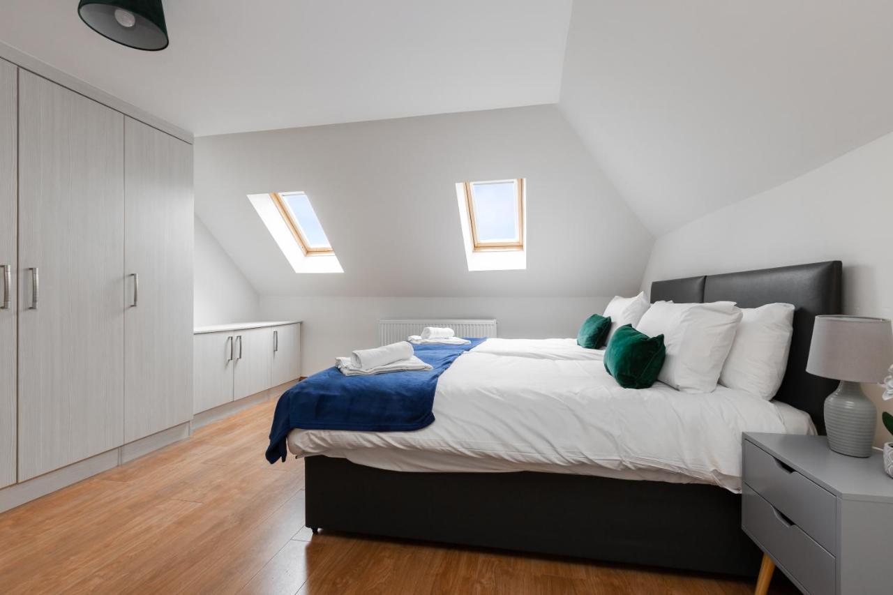 Albert - 5 Bedrooms Sleeps 11 Parking Wi-Fi Contractors بريستون المظهر الخارجي الصورة