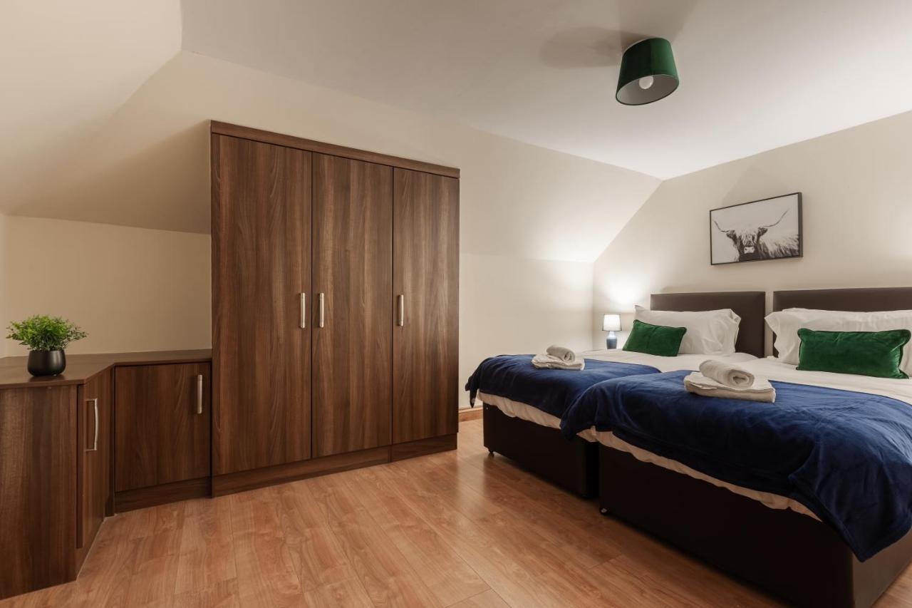 Albert - 5 Bedrooms Sleeps 11 Parking Wi-Fi Contractors بريستون المظهر الخارجي الصورة